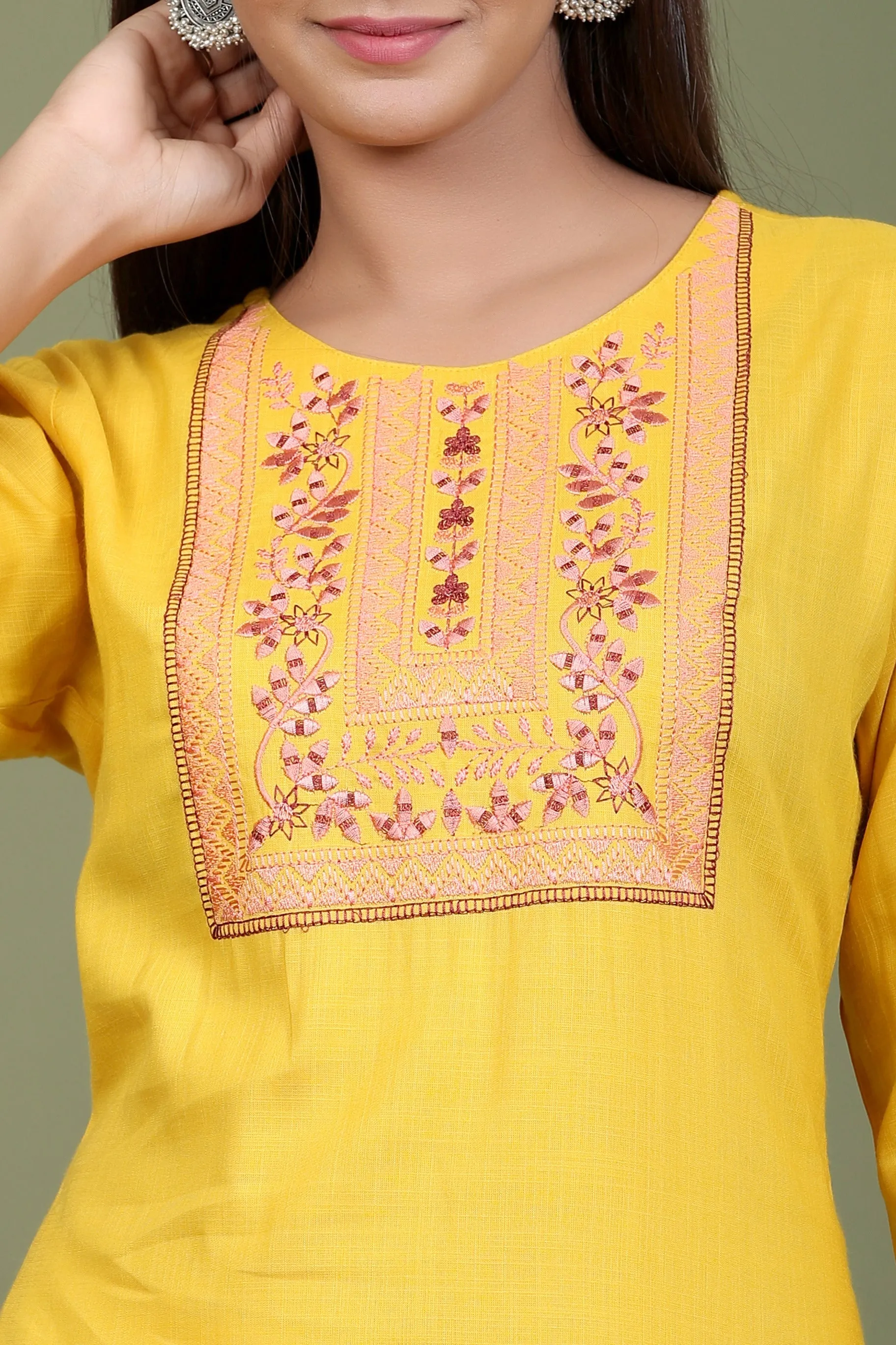 Women Yellow Embroidered Kurta