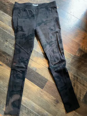 Womens/Juniors MUDD Medium Black Camoflouge Leggings Yoga Pants, banded waist